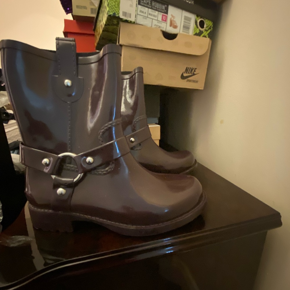 Micheal Kors rain boots size 9